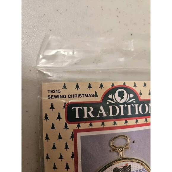 Vintage Traditions Sewing Christmas Cross Stitch New Sew Have A Merry Christmas - Picture 2 of 5